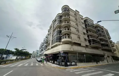 La belle epoque: apartamento com vista lateral para o mar e vaga privativa em itapema, santa catarina