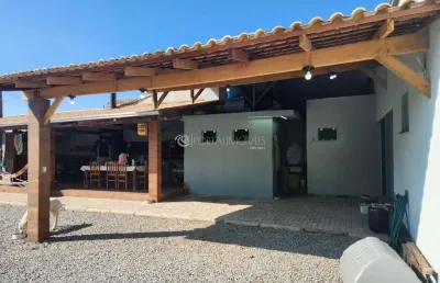 Casa de 3 suítes mobiliada com ampla área externa e churrasqueira em itapema