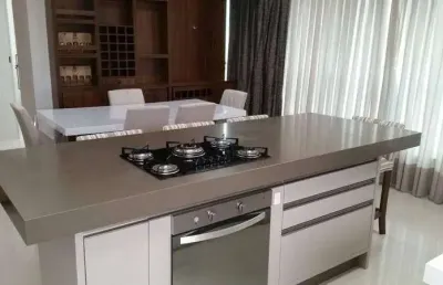 Luxo e conforto no residencial villa toscana: 3 suítes e área privativa de 135m² em meia praia