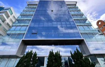 Exclusividade e sofisticação no victor hugo residence: cobertura com 440 m² e lazer completo no centro de itapema