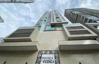 Residencial província di vicenza - apartamento mobiliado com 4 suítes e vista para o mar a 270m da praia
