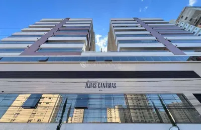 Finamente mobiliado com 2 suítes e 2 vagas – 108m² de conforto em meia praia!