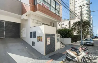 100m do mar: apartamento mobiliado com 3 suítes e vista privilegiada em meia praia