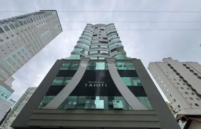 Apartamento mobiliado com 3 suítes e ar condicionado no residencial tahiti – meia praia, itapema