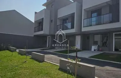 Sobrado triplex em condomínio - vista alegre - 170m²