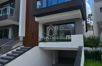 Casa em condomínio- 3 suítes - 213m²- santa cândida