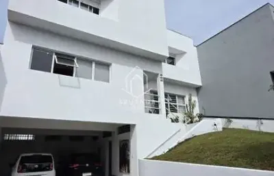 Casa com 4 quartos à venda na Rua Lívio Moreira, 550, São Lourenço, Curitiba