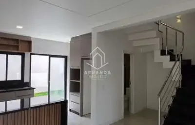 Sobrado triplex - frente rua - 3 quartos - ático e terraço
