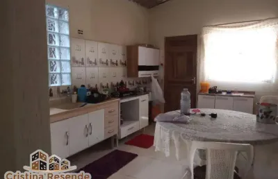 Casa com 2 quartos à venda em pouso alto, natividade da serra , 250 m2 por r$ 150.000