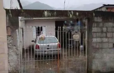 Casa com 3 quartos à venda no rio do ouro, caraguatatuba  por r$ 165.000