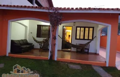 Casa com 6 quartos à venda em toninhas, ubatuba , 200 m2 por r$ 2.300.000