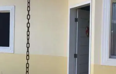 Casa em condomínio fechado com 2 quartos à venda no balneário dos golfinhos, caraguatatuba , 125 m2 por r$ 320.000