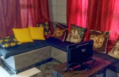 Casa em condomínio fechado com 1 quarto à venda no massaguaçu, caraguatatuba  por r$ 300.000