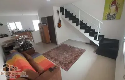 Casa em condomínio fechado com 2 quartos à venda na praia das palmeiras, caraguatatuba  por r$ 660.000