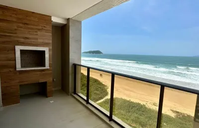 Apartamento com 3 quartos frente mar na praia de palmas