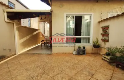Casa com 3 quartos à venda na santa amélia, belo horizonte  por r$ 878.000