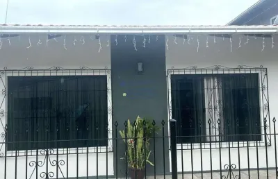 Casa com 4 quartos à venda na Rua Sebastião S. Da Costa, 27, Praia de Armação do Itapocorói, Penha