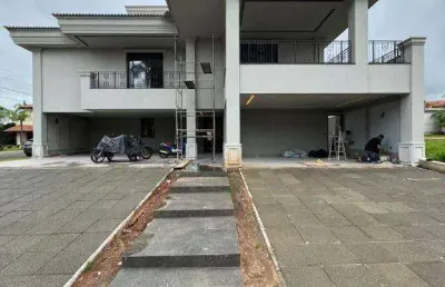 Casa à venda no damha i com 6 suítes e 4 vagas de garagem / próximo a represa municipal