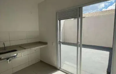 Aluga-se garden rni com 2 dormitórios e 1 vaga de garagem / próximo a porcada tradicional
