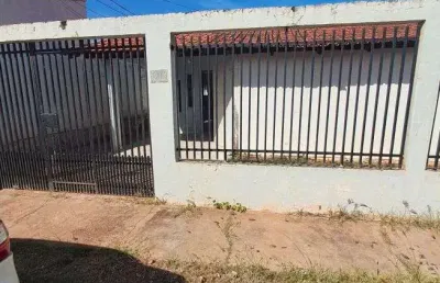 Casa com 2 quartos à venda na Rua Seis, 218, Jardim Industriário I, Cuiabá