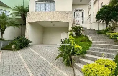 Casa com 3 dormitórios à venda, 360 m² por r$ 1.795.000,00 - arujá 5 - arujá/sp