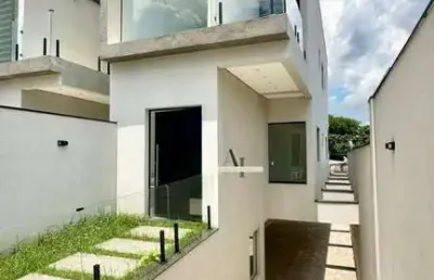 Sobrado com 3 dormitórios à venda, 158 m² por r$ 829.000 - centro - arujá/sp