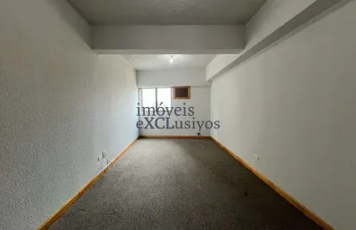 Sala comercial com 1 sala para alugar na rua capitão souza franco, 848, bigorrilho, curitiba por r$ 800