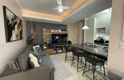 Apartamento de 57m² com 2 quartos em canasvieiras proximo da praia