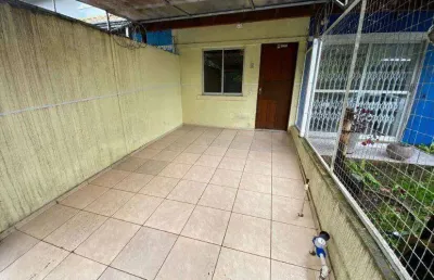 Sobrado a venda no bairro vitória régia - curitiba/pr