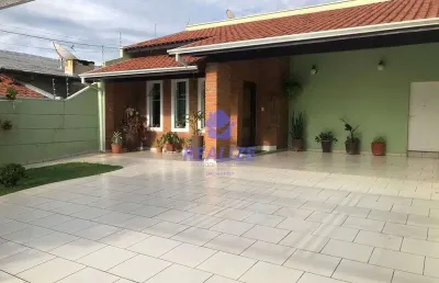 Casa com 3 dormitórios à venda, 213 m² por r$ 880.000,00 - centro - botucatu/sp