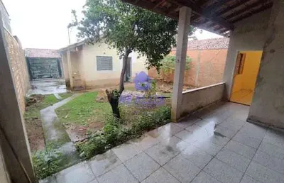 Casa com 2 dormitórios à venda, 90 m² por r$ 210.000,00 - comerciários iii - botucatu/sp