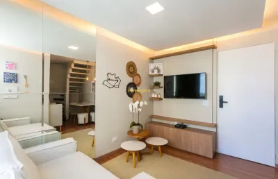 Duplex charmoso ao lado do jardim botânico – 2 dormitórios no cristo rei