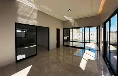 Sobrado no parqville jacarandá – 4 quartos, piscina e acabamento premium
