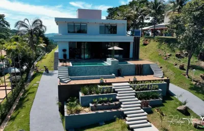 Sobrado mobiliado à venda no aldeia do vale com 6 suítes, 775 m² de construção e lazer completo