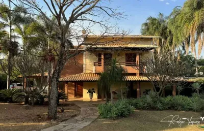 Sobrado à venda no aldeia do vale com 3 suítes, lazer completo e energia fotovoltaica