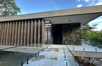 Casa de alto padrão com 6 suítes e lazer completo no aldeia do vale