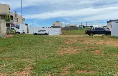 Jardins frança – terreno à venda em goiânia com 405 m², em frente à mata e próximo à portaria