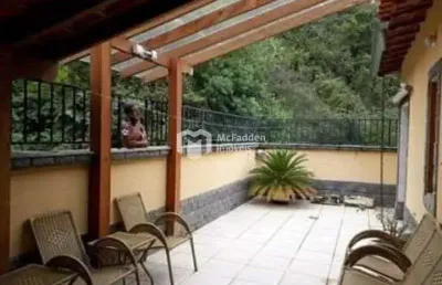 Apartamento com 4 quartos à venda na Rua Antenor Viana Braga, 397, Varginha, Itajubá