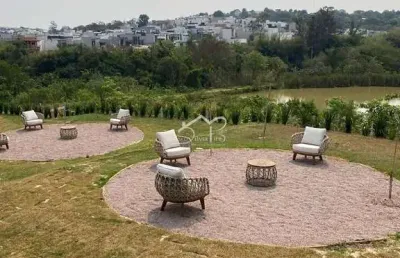 Terreno de esquina com vista para mata à venda em condomínio clube em indaiatuba