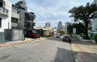 Sala comercial com 1 sala para alugar na rua feliciano nunes pires, centro, florianópolis, 48 m2 por r$ 2.300