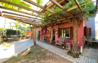 Casa em condomínio fechado com 2 quartos à venda na servidão maria farias, rio tavares, florianópolis, 250 m2 por r$ 1.280.000