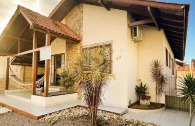 Casa em condomínio fechado com 3 quartos à venda na rua vilma weiss, centro, palhoça, 24 m2 por r$ 1.280.000