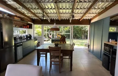 Casa em condomínio fechado com 3 quartos à venda na servidão engenho do porto, lagoa da conceição, florianópolis, 230 m2 por r$ 2.100.000