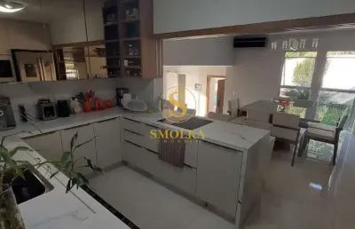 Casa em condomínio fechado com 4 quartos à venda na rua das embaúbas, centro, florianópolis, 290 m2 por r$ 2.500.000