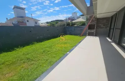 Casa em condomínio fechado com 4 quartos à venda na rua das piraúnas, jurerê, florianópolis, 222 m2 por r$ 3.500.000