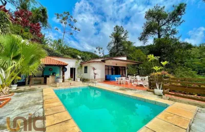 Casa com 7 dormitórios à venda, 400 m² por r$ 750.000,00 - albuquerque - teresópolis/rj