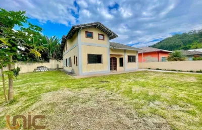 Casa com 6 dormitórios à venda, 180 m² por r$ 800.000,00 - vargem grande - teresópolis/rj