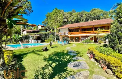 Casa com 4 dormitórios à venda, 290 m² por r$ 1.750.000,00 - comary - teresópolis/rj