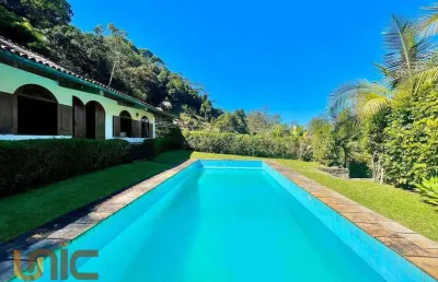 Casa com 6 dormitórios à venda, 380 m² por r$ 1.200.000,00 - albuquerque - teresópolis/rj