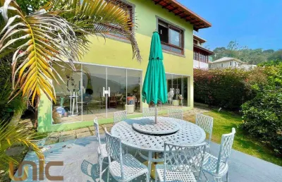 Casa com 3 dormitórios à venda, 147 m² por r$ 670.000,00 - albuquerque - teresópolis/rj